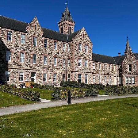 Inverness Great Glen Town House, 5 Minute Drive From Town Centre Bagian luar foto