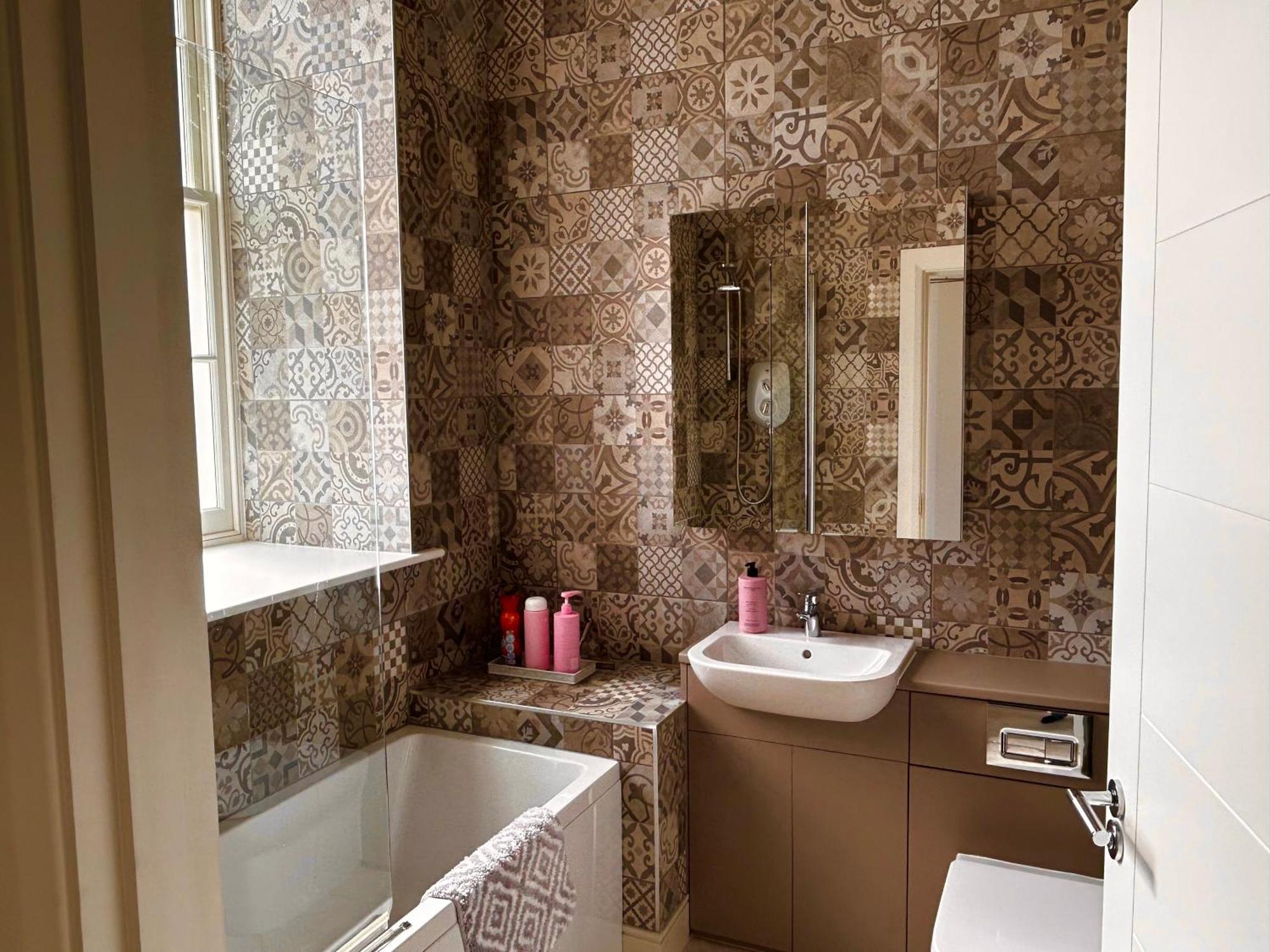Inverness Great Glen Town House, 5 Minute Drive From Town Centre Bagian luar foto