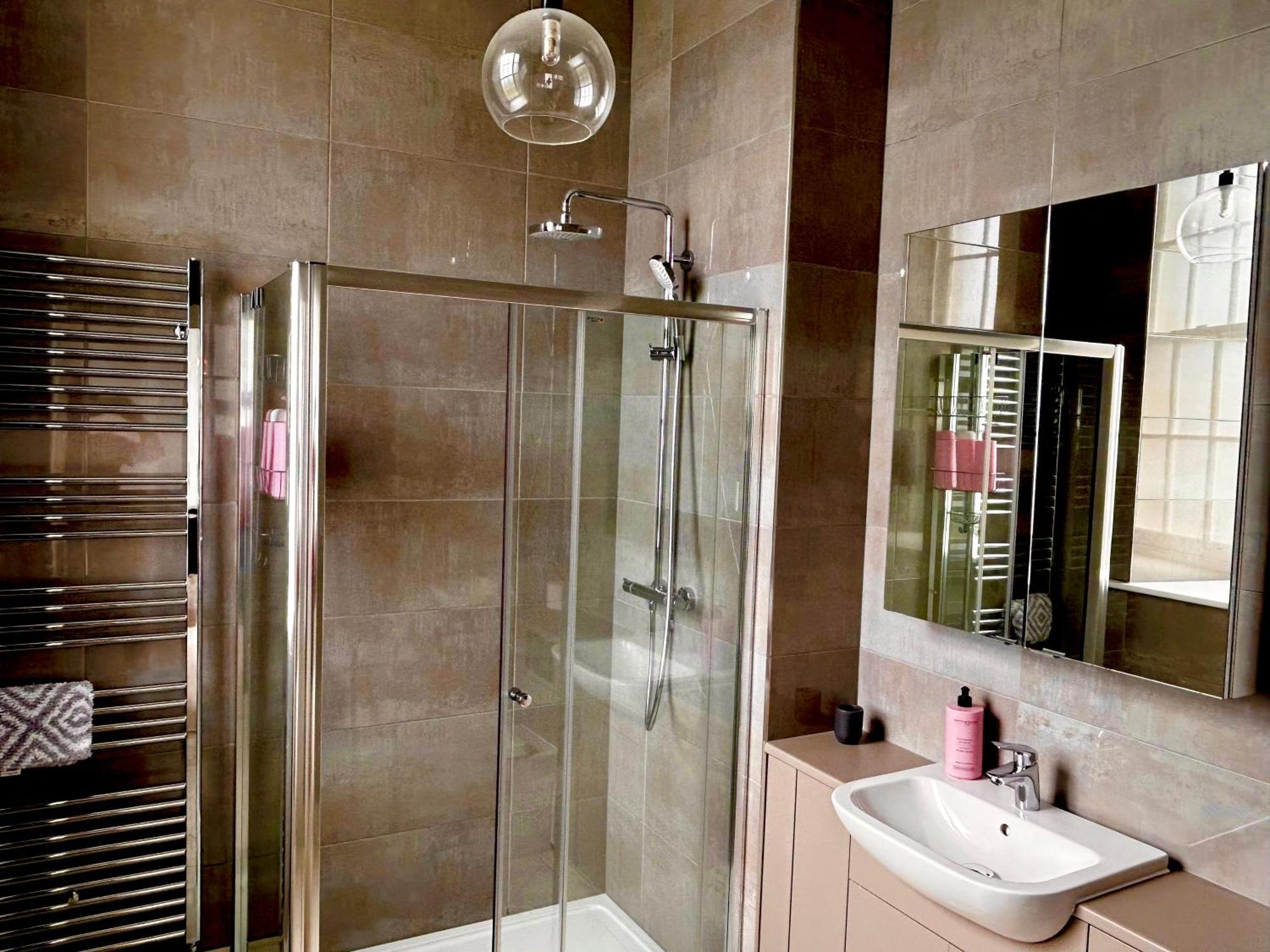 Inverness Great Glen Town House, 5 Minute Drive From Town Centre Bagian luar foto